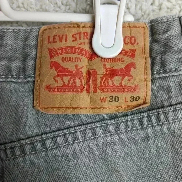 Levi's Gray Ankle & Cropped Jeans - Picture 5 of 11